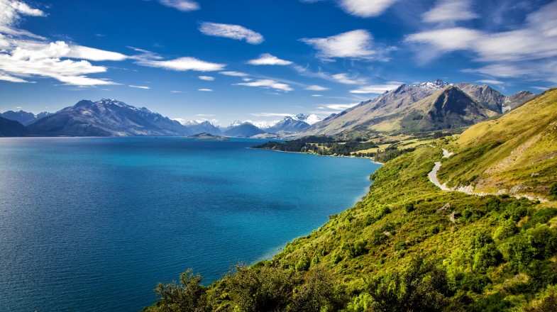 20 Incredible New Zealand Hikes + Local Tips